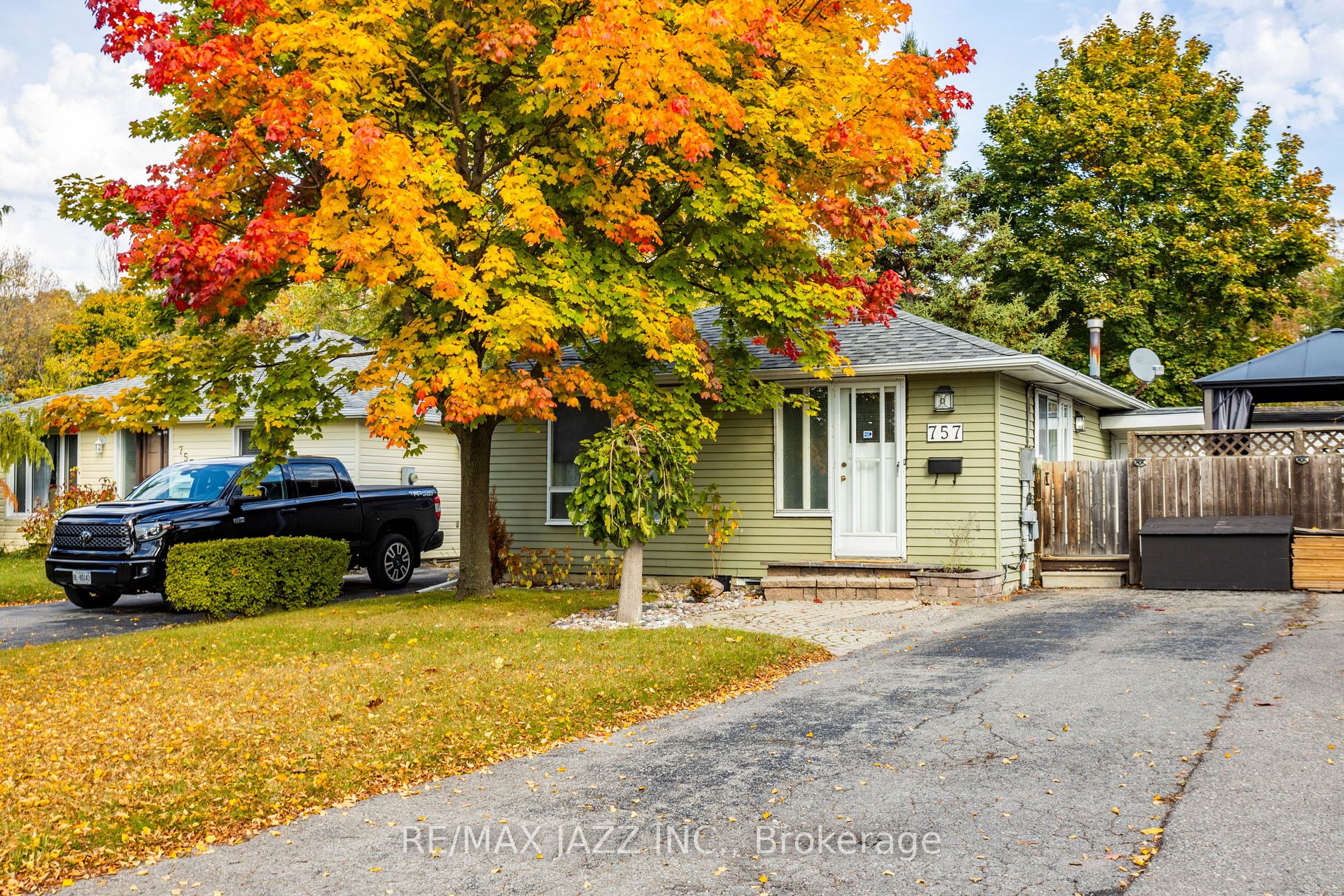 757 Edna Crt
