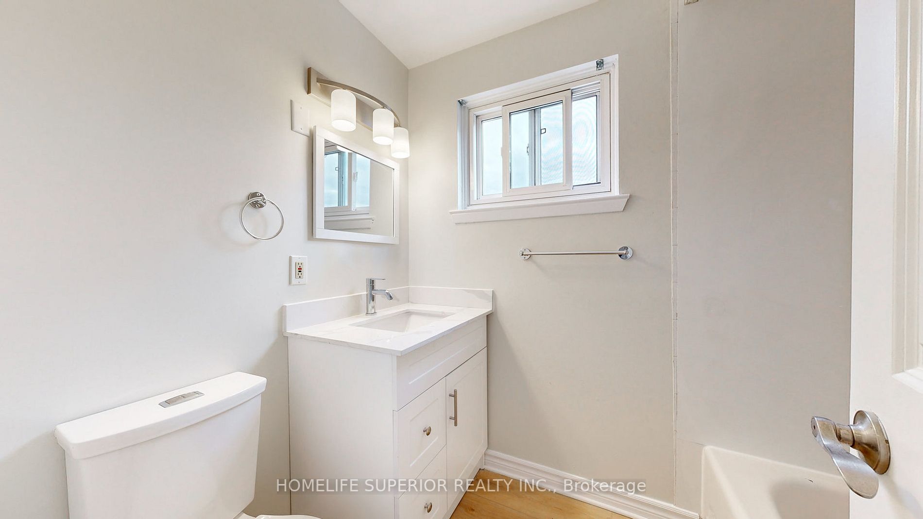 380 Vancouver Cres