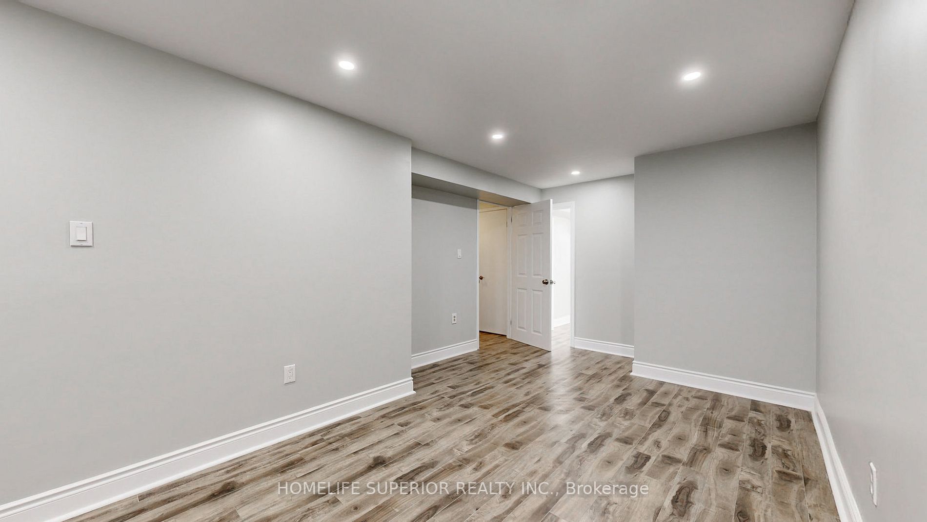 380 Vancouver Cres