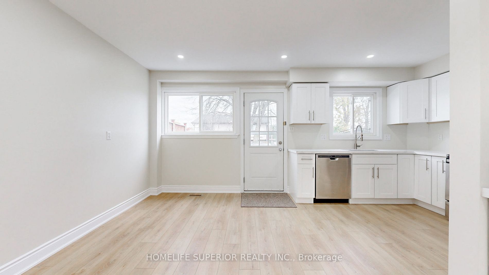 380 Vancouver Cres