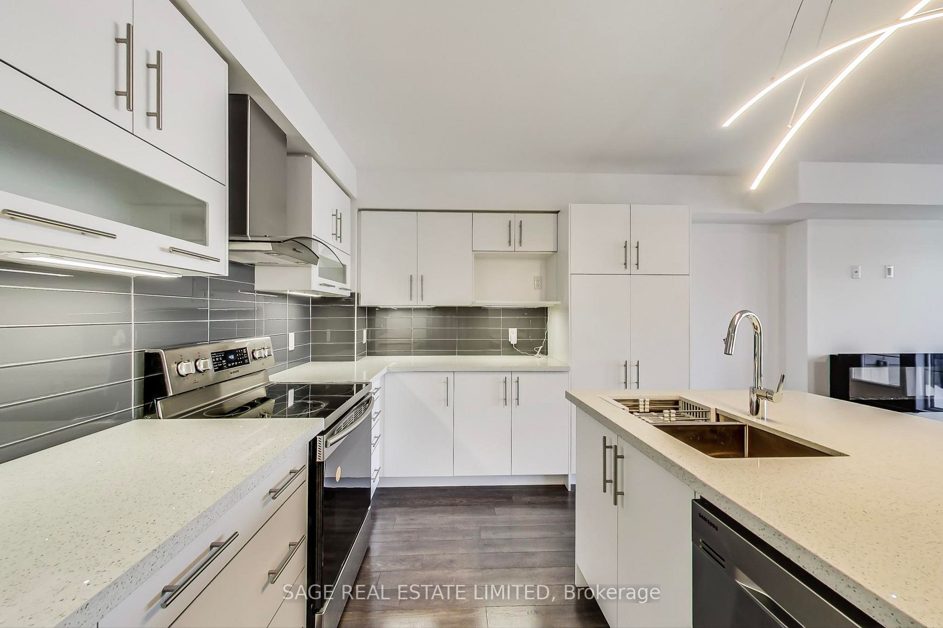 39 Pallock Hill Way, #19