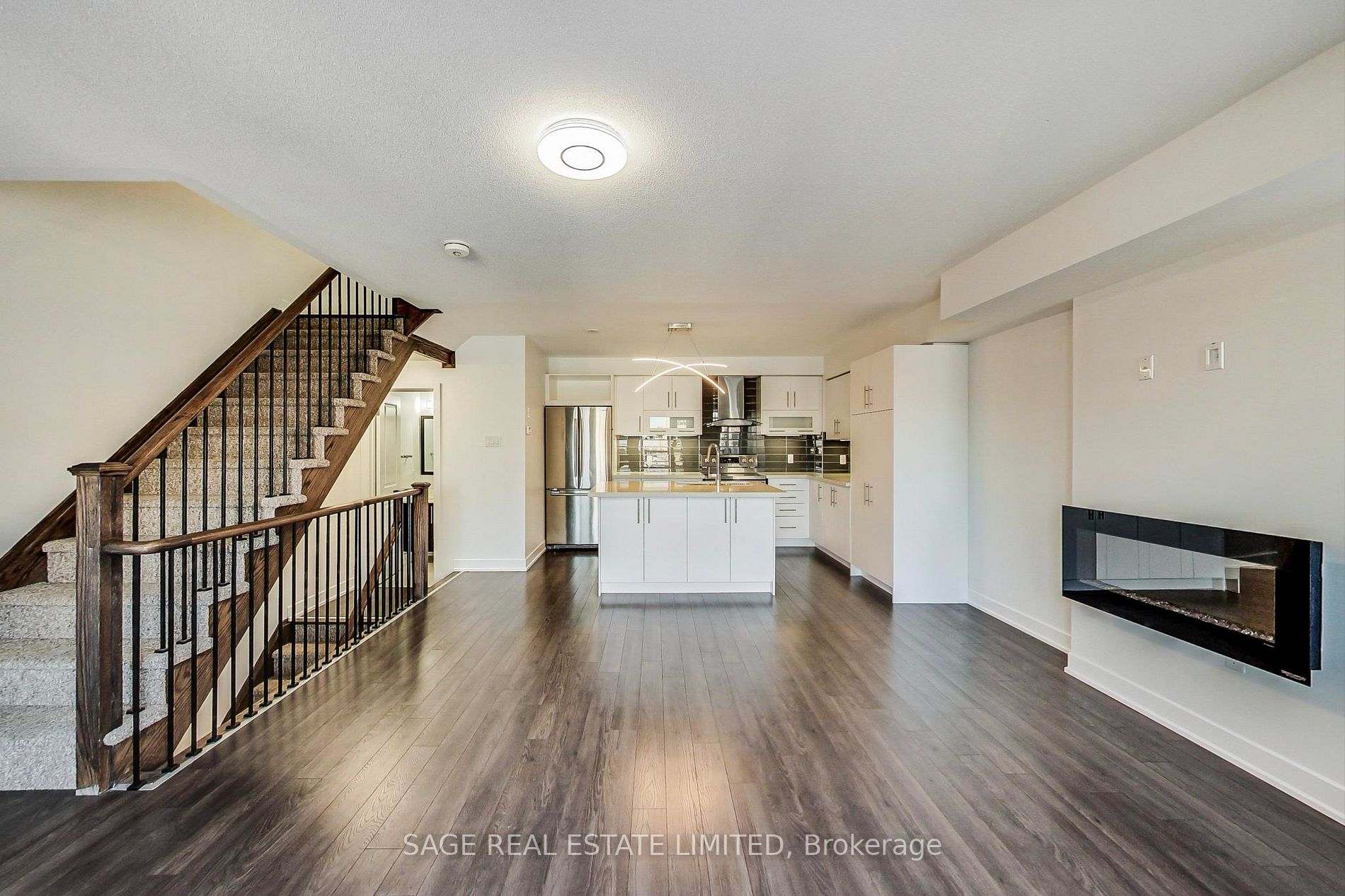39 Pallock Hill Way, #19