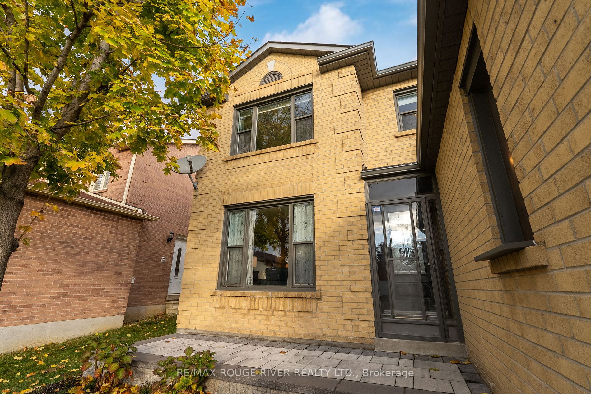 83 Forest Heights St