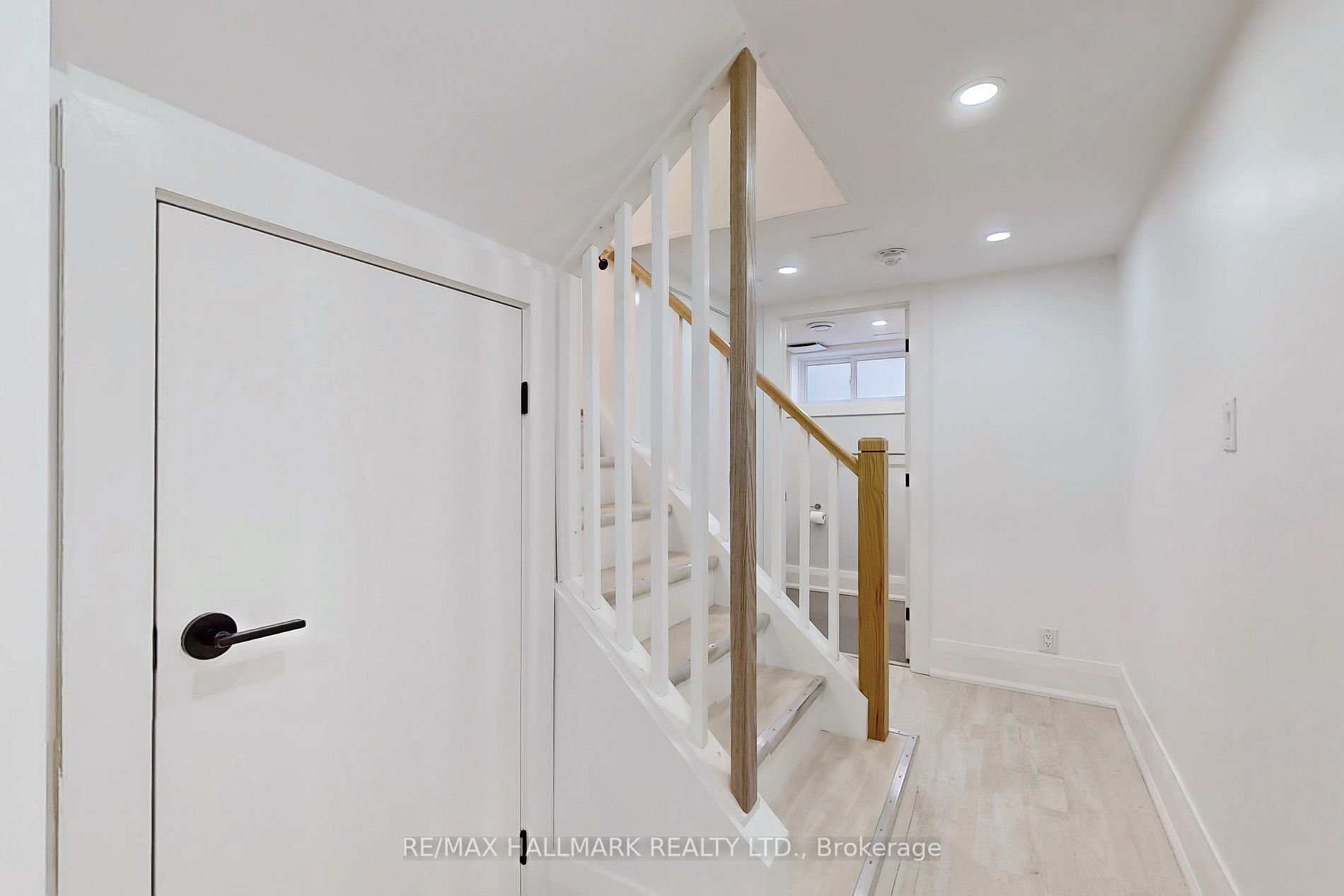 52 Kippendavie Ave