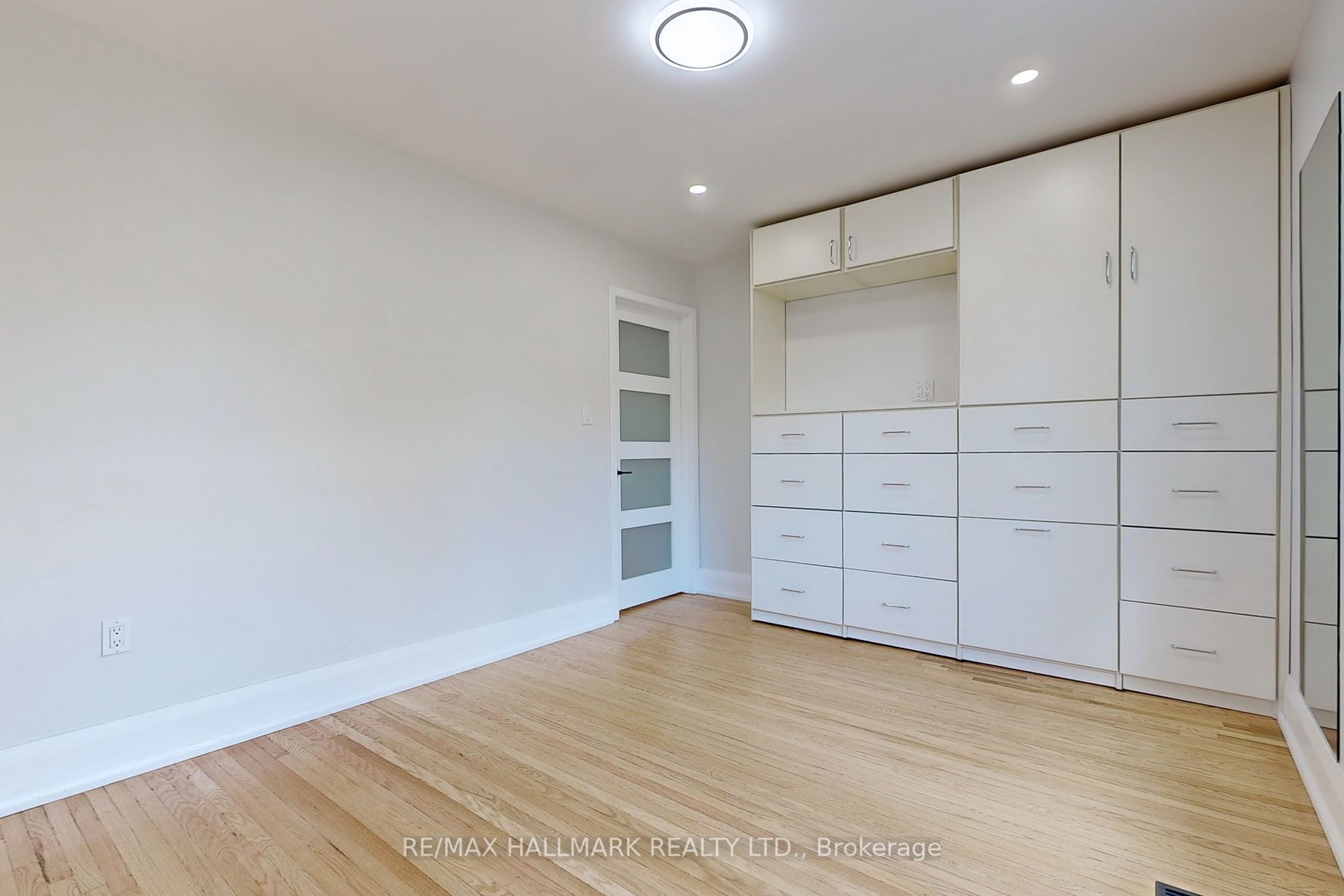 52 Kippendavie Ave