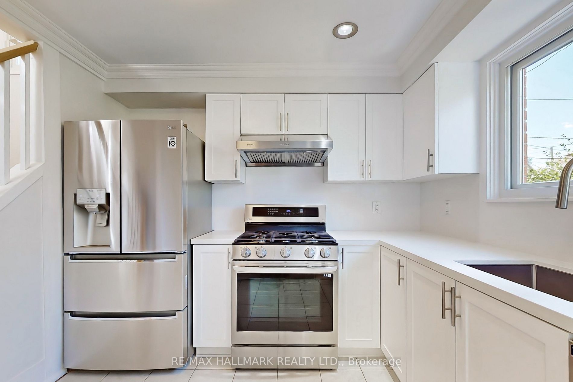 52 Kippendavie Ave