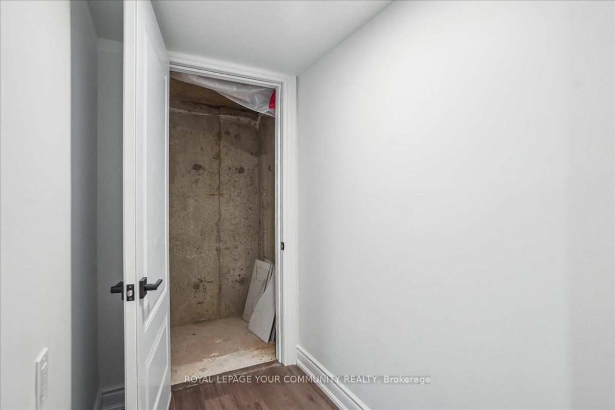 273 Delaney Dr