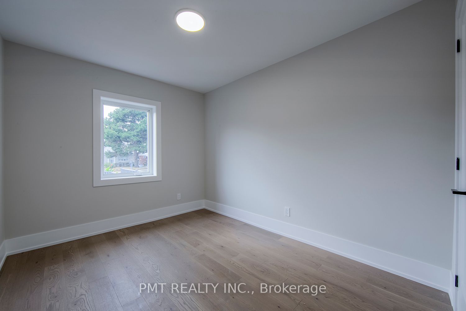 291 Glebemount Ave, #Main