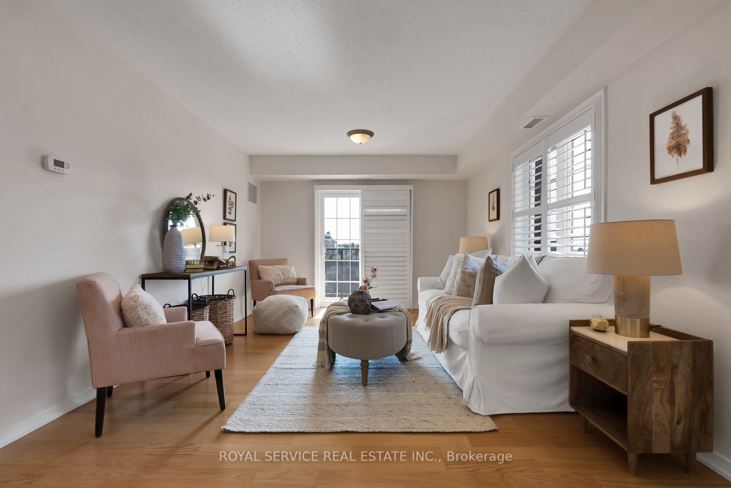 61 Clarington Blvd, #312