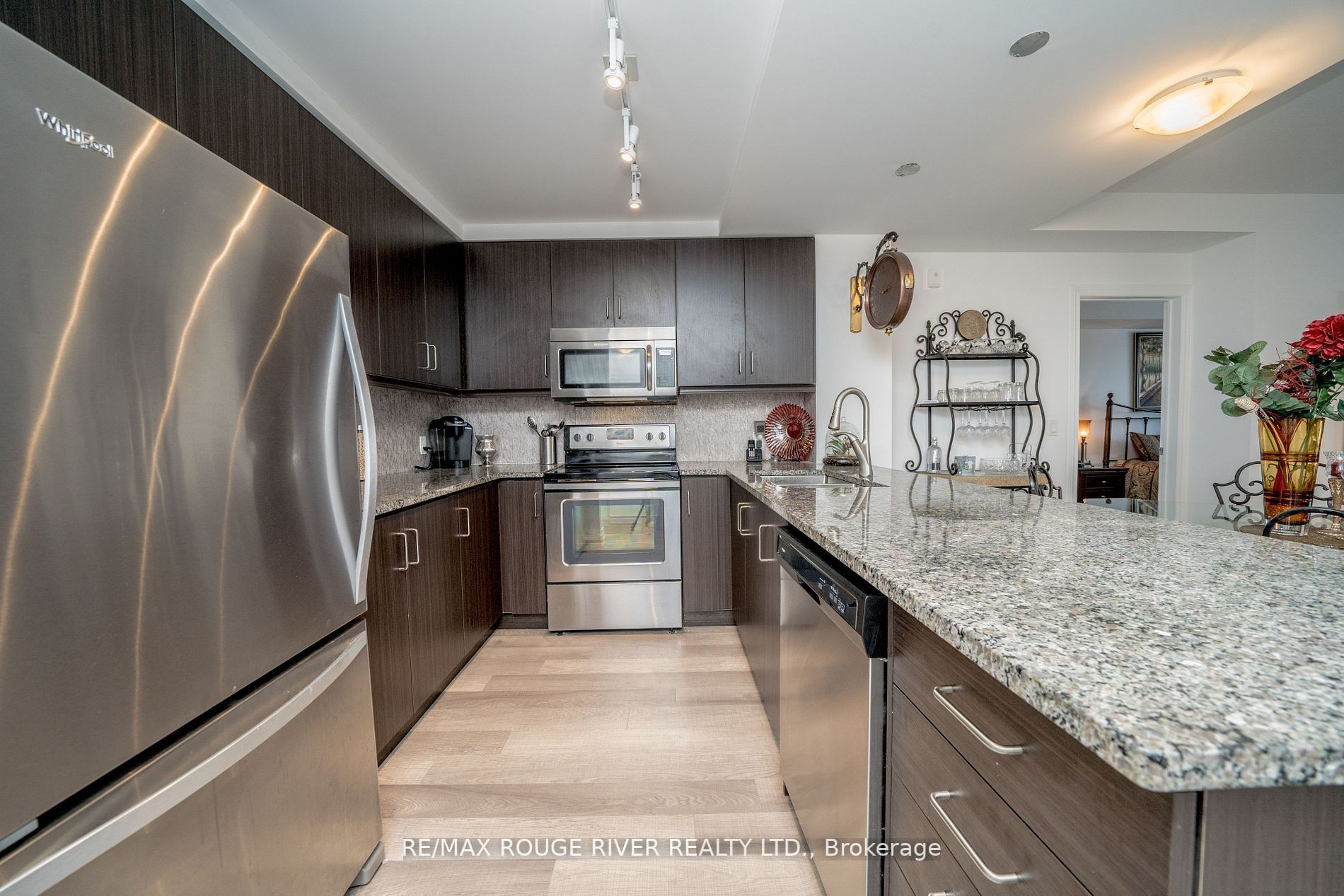 21 Brookhouse Dr, #302