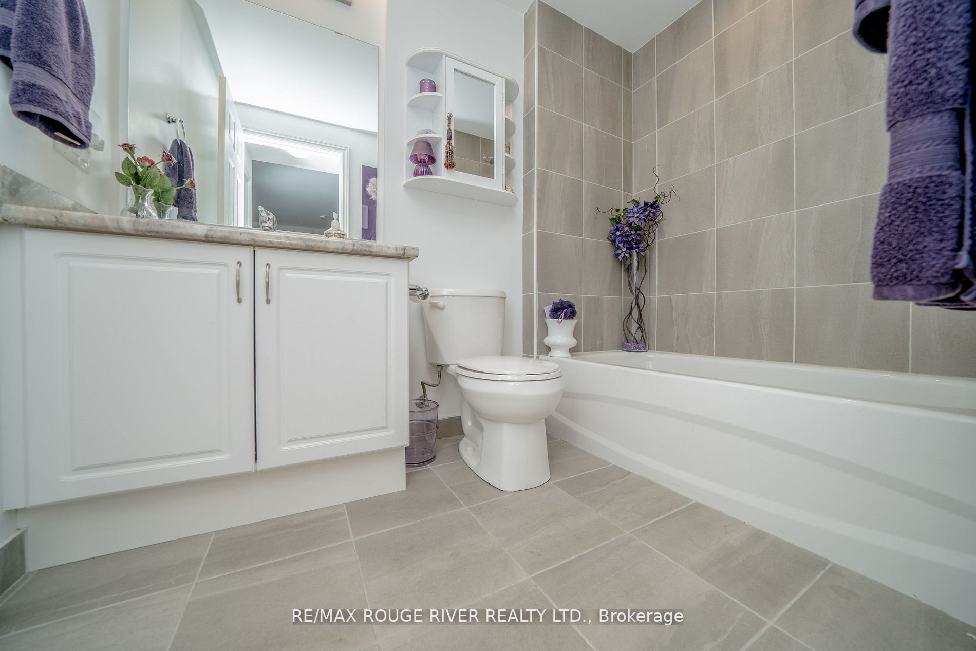 21 Brookhouse Dr, #302