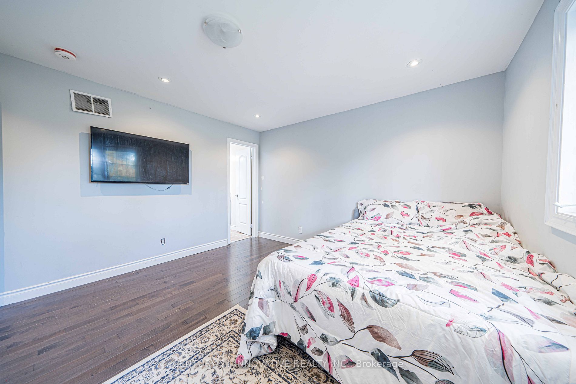 24 Cedarview Drive