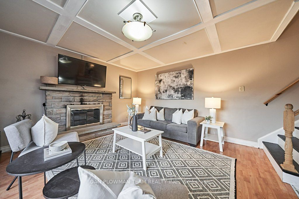 714 Pickering Beach Rd