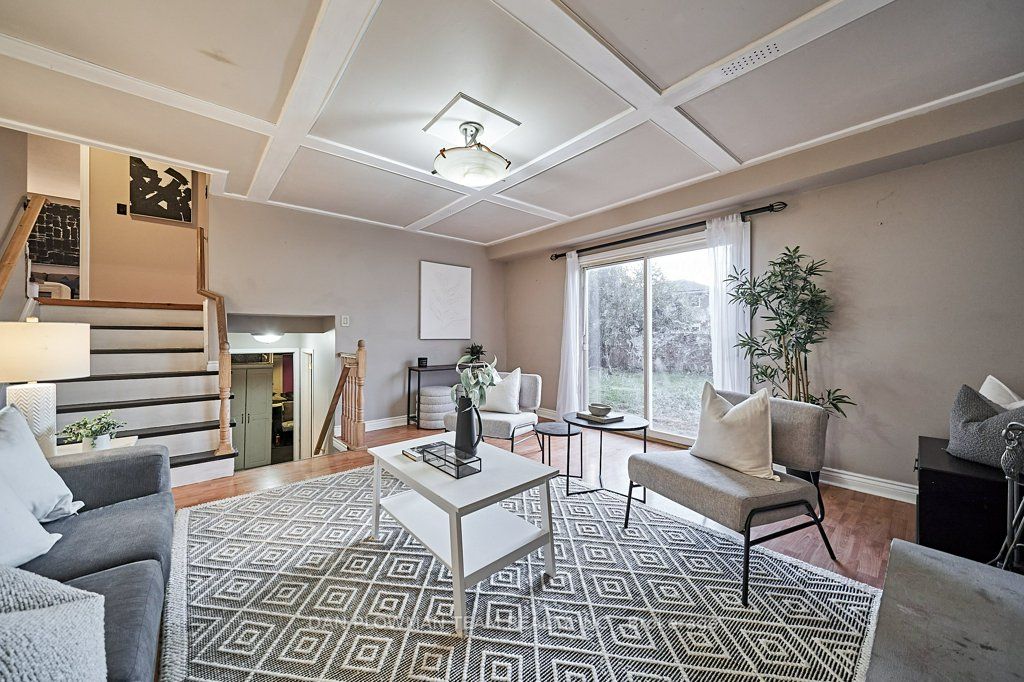 714 Pickering Beach Rd