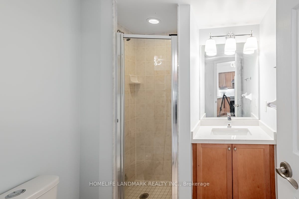 68 Grangeway Ave, #306