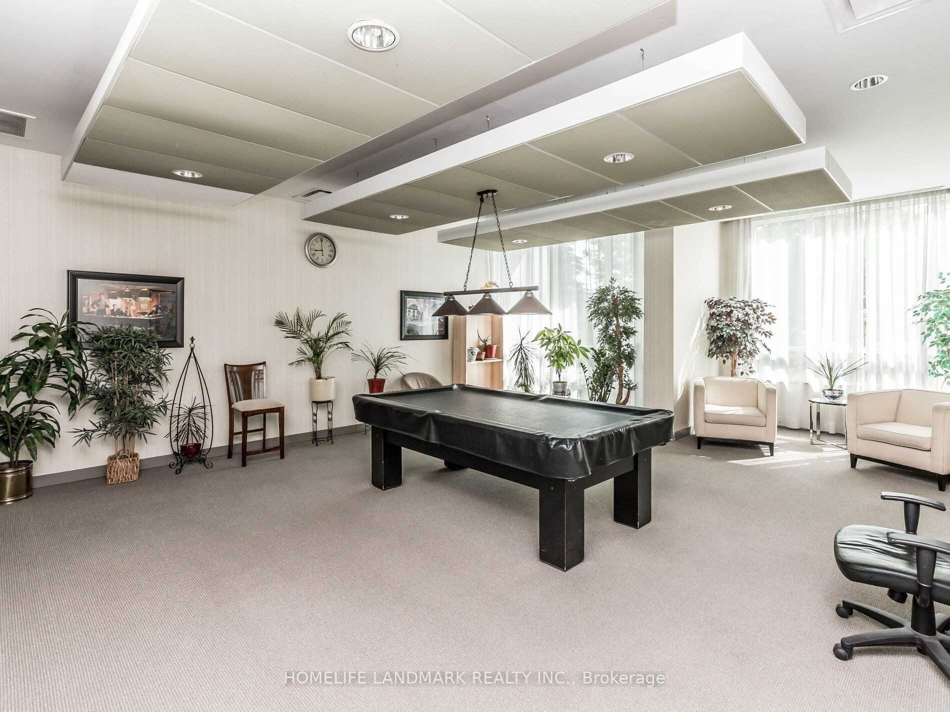 68 Grangeway Ave, #306
