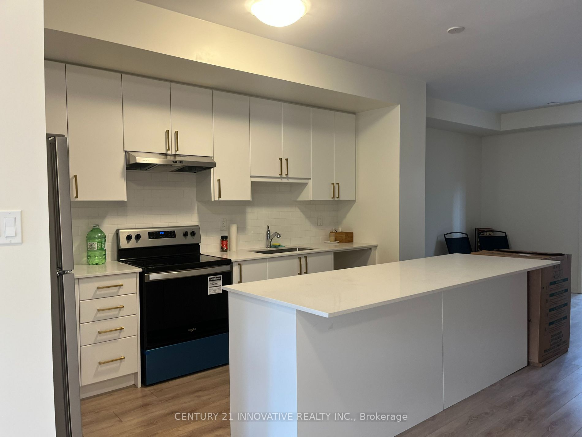 29 Esquire Way