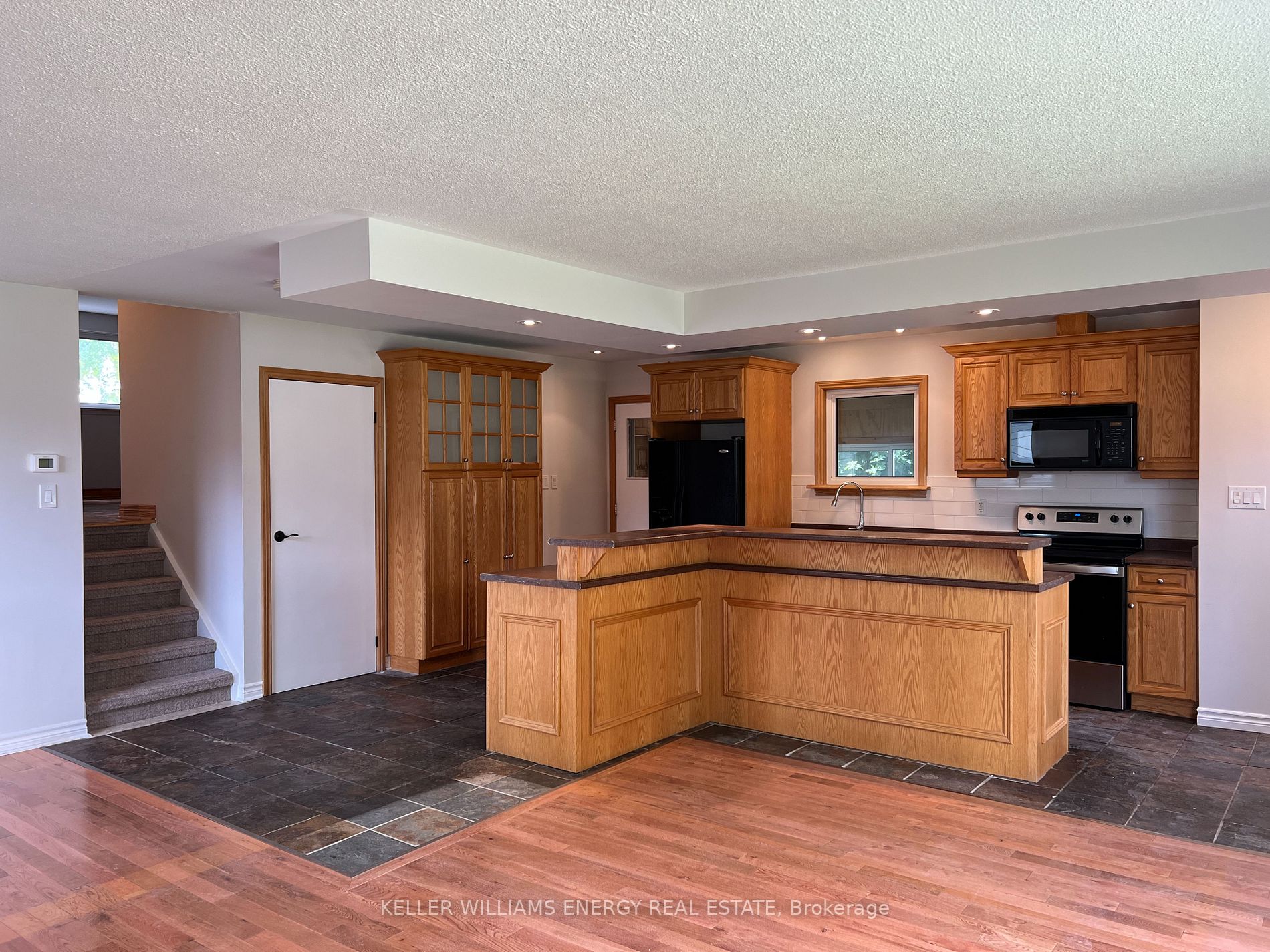 275 Madawaska Ave