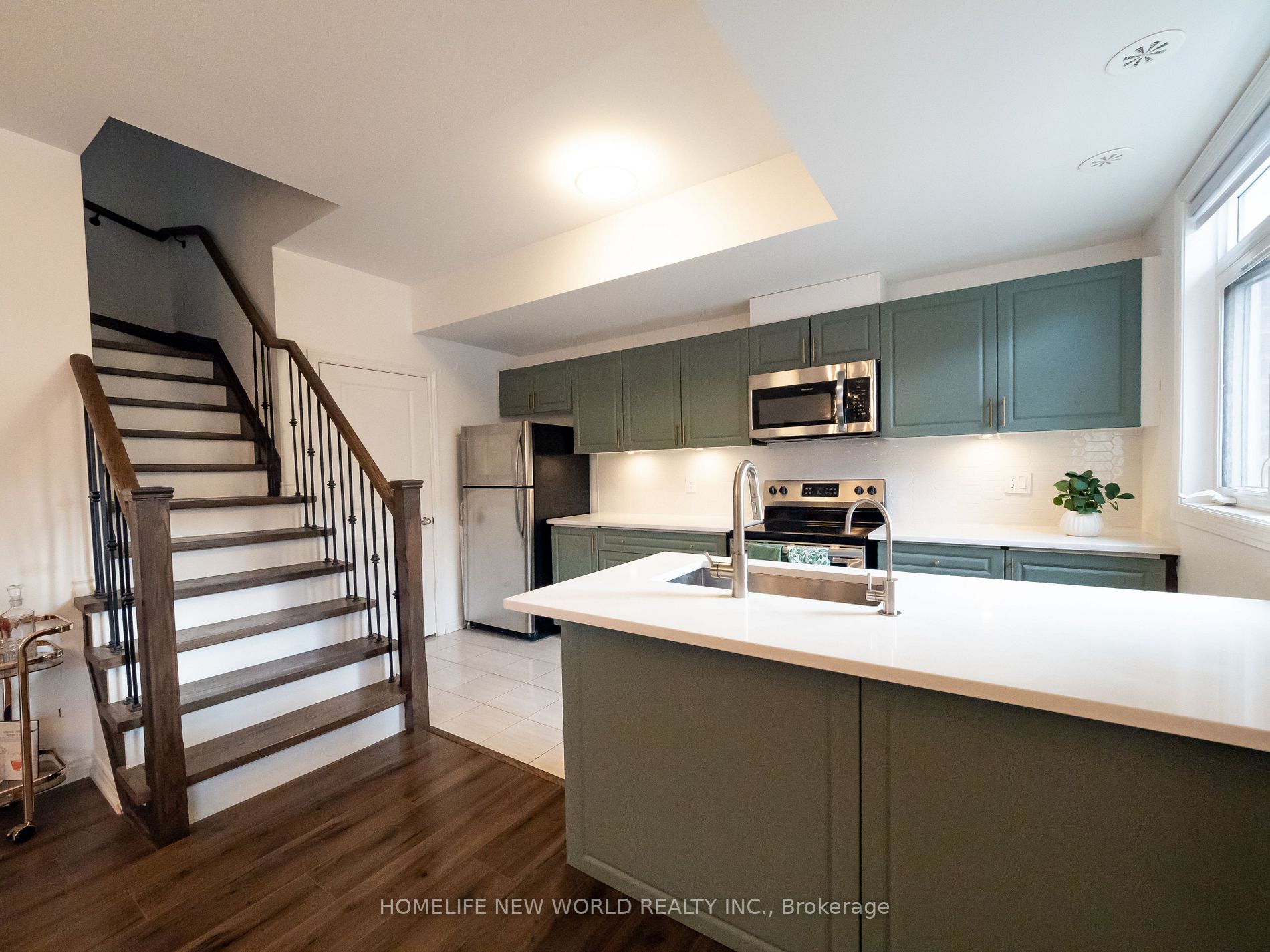 2425 Nantucket Chse, #101