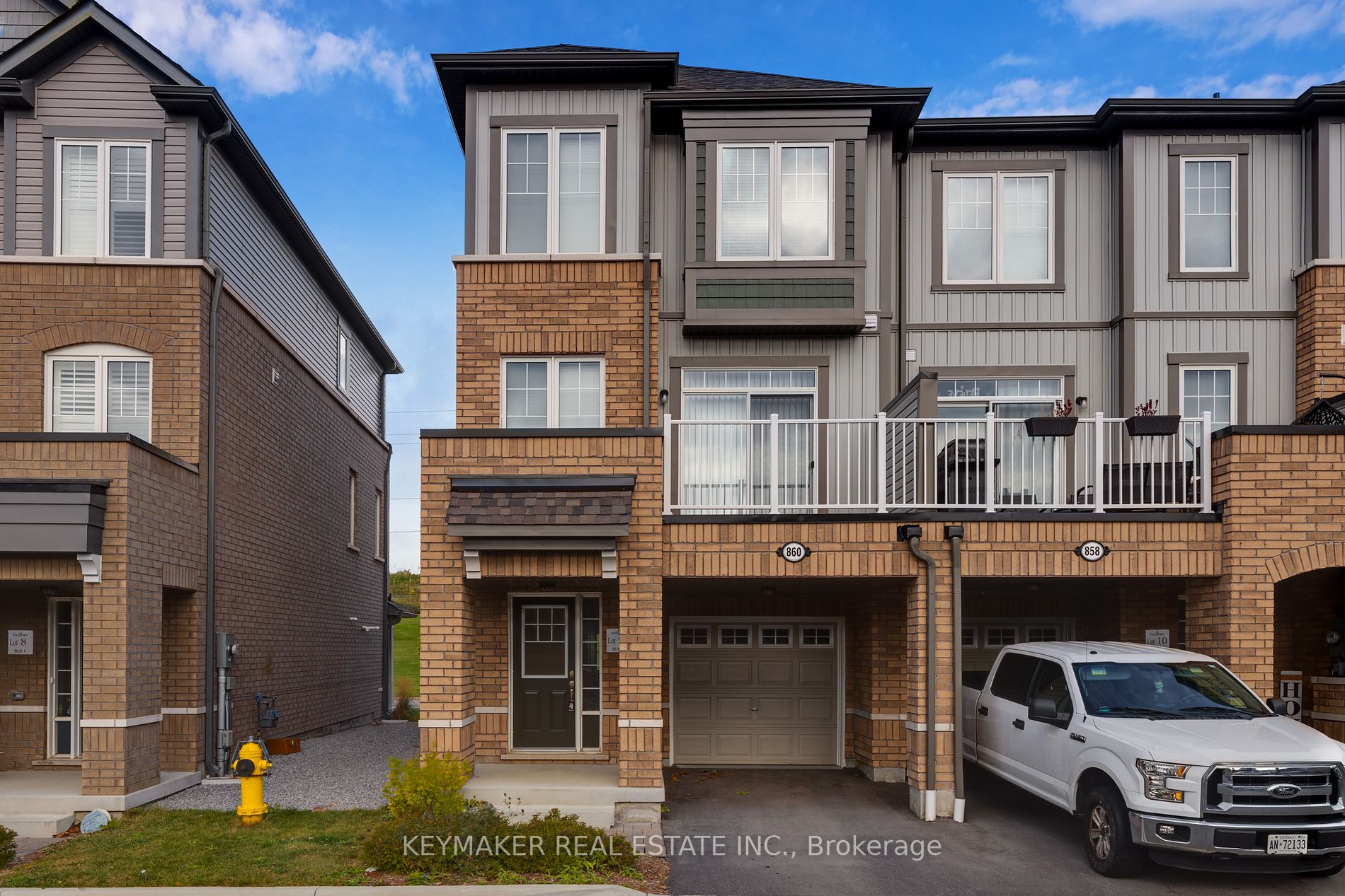 860 Atwater Path