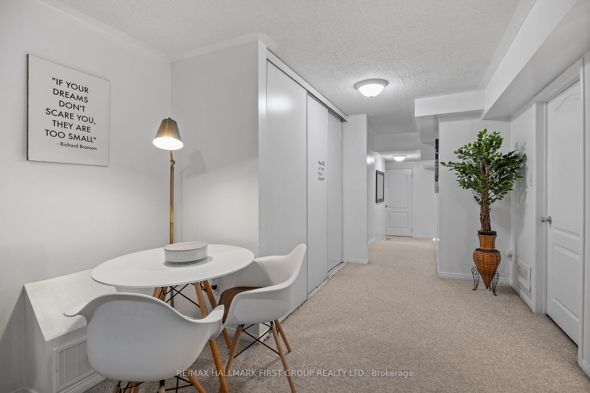 30 Treen Cres
