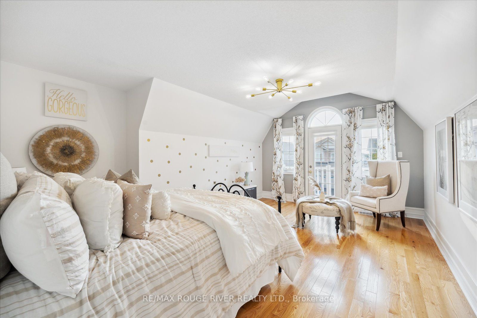 5 Rockland Crescent