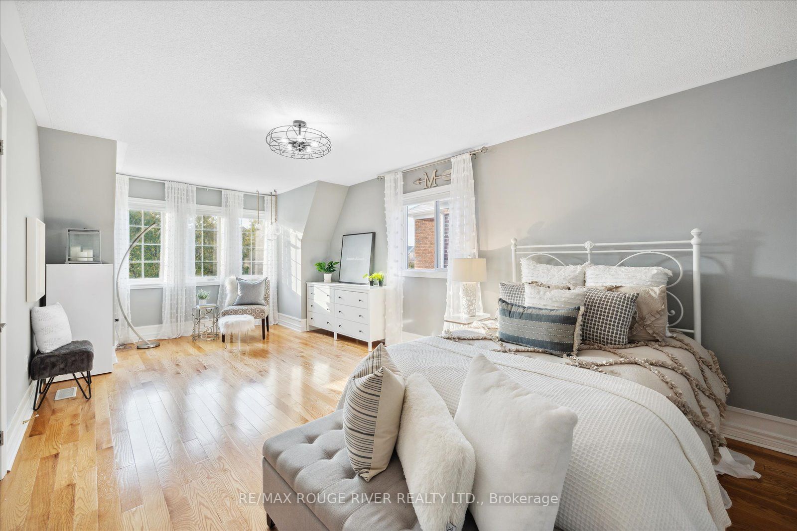5 Rockland Crescent