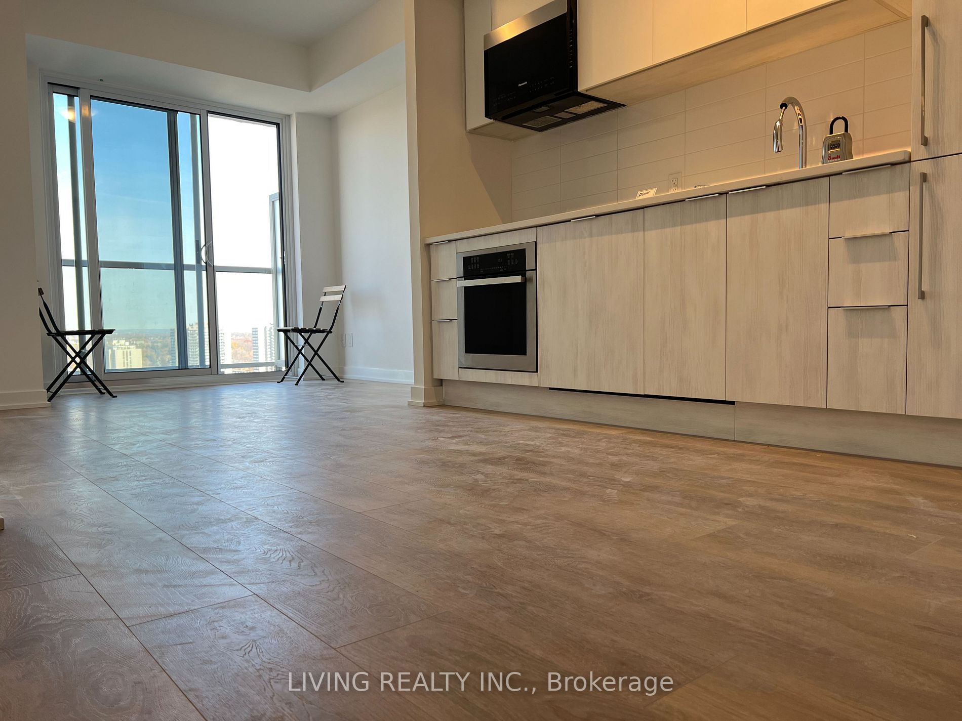 2031 Kennedy Road, #2121