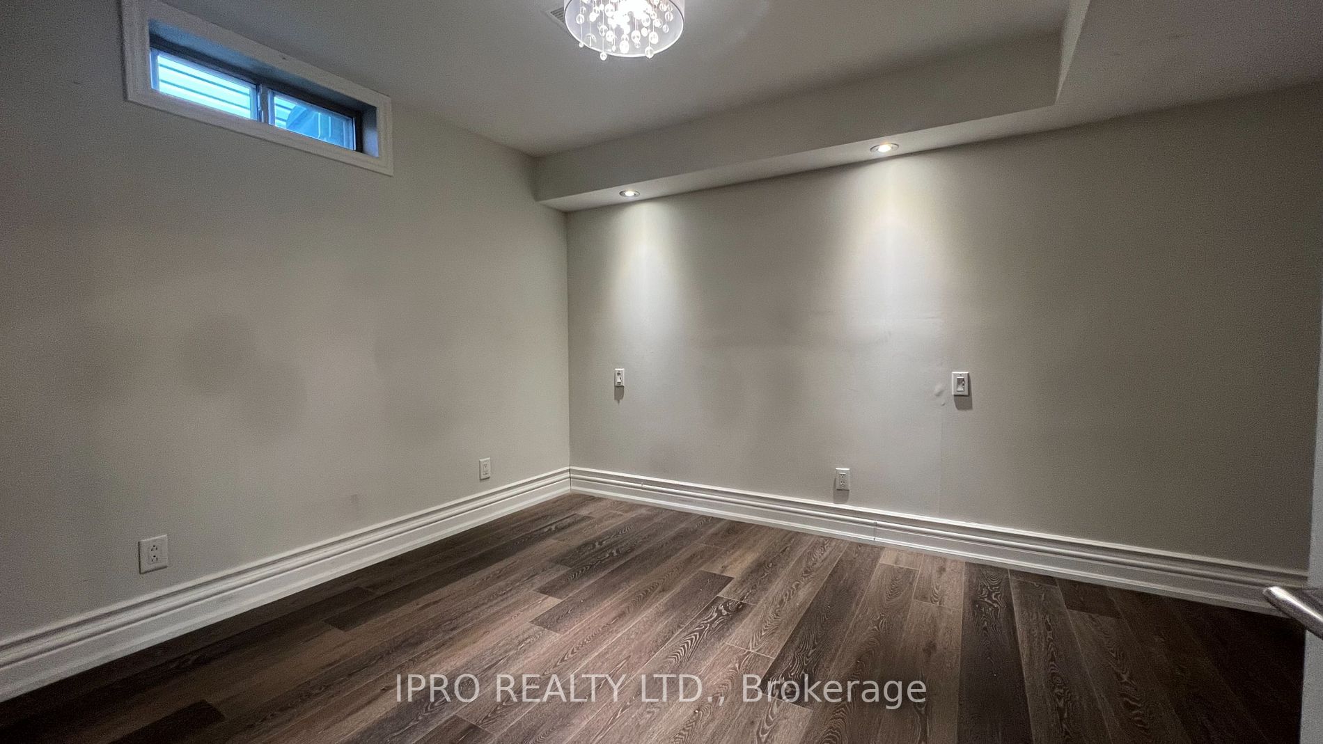 189 Courcelette Rd