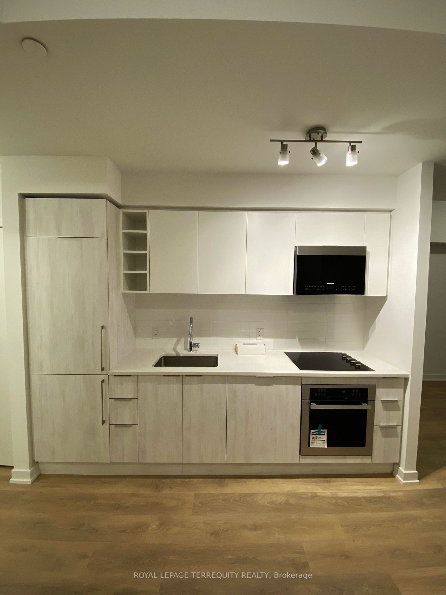 2033 Kennedy Rd, #702