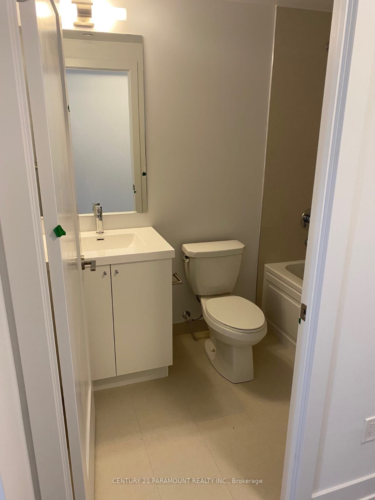 2550 Simcoe Street N, #1501