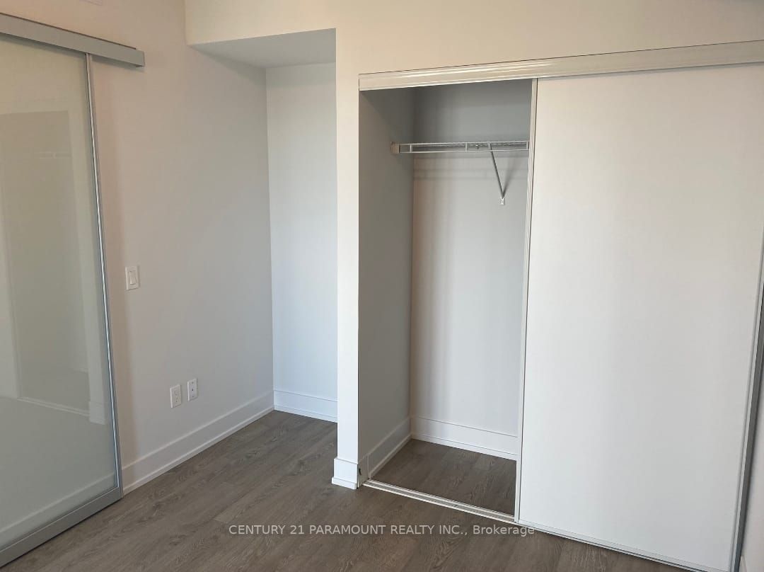 2550 Simcoe Street N, #1501
