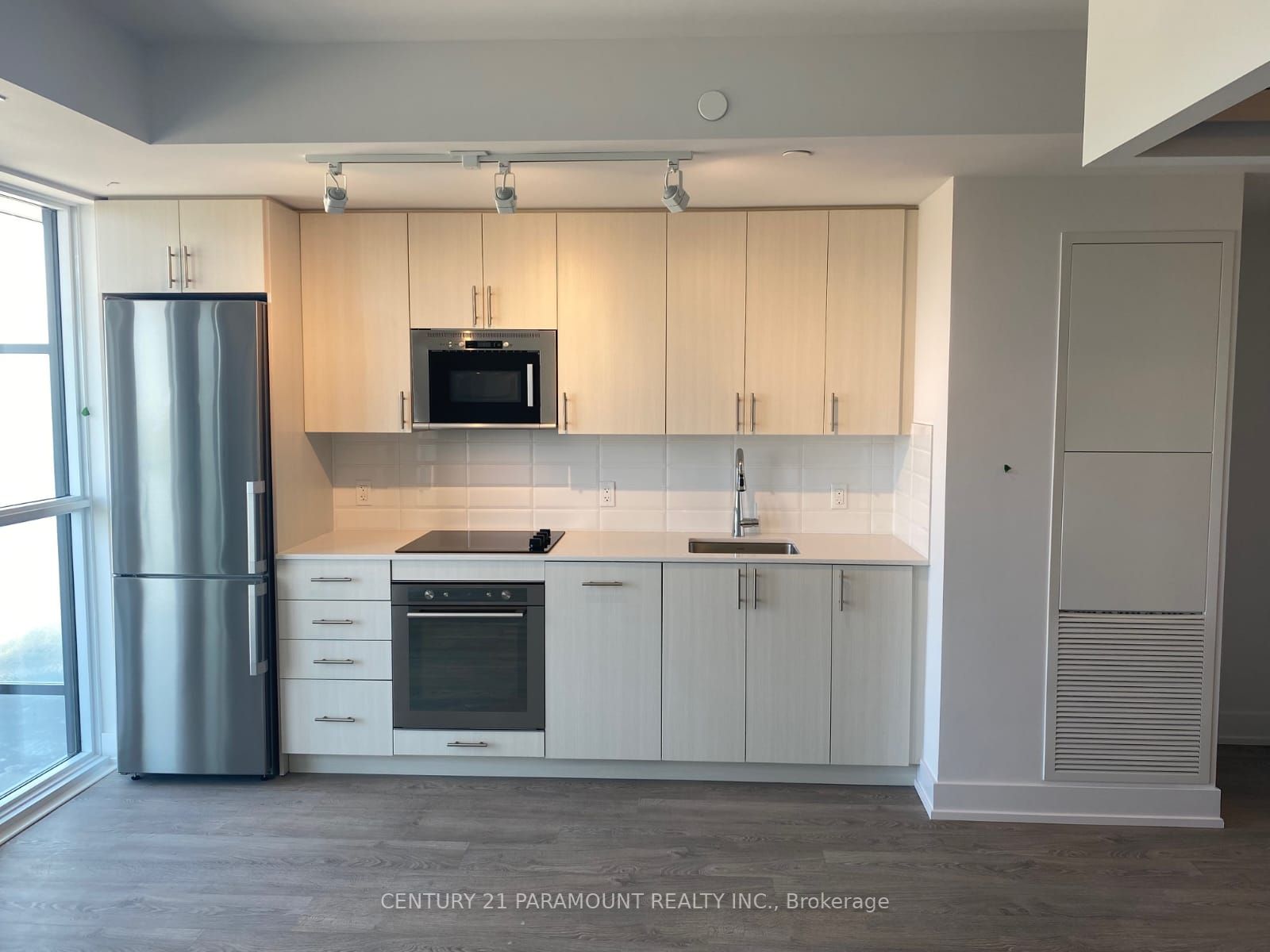 2550 Simcoe Street N, #1501
