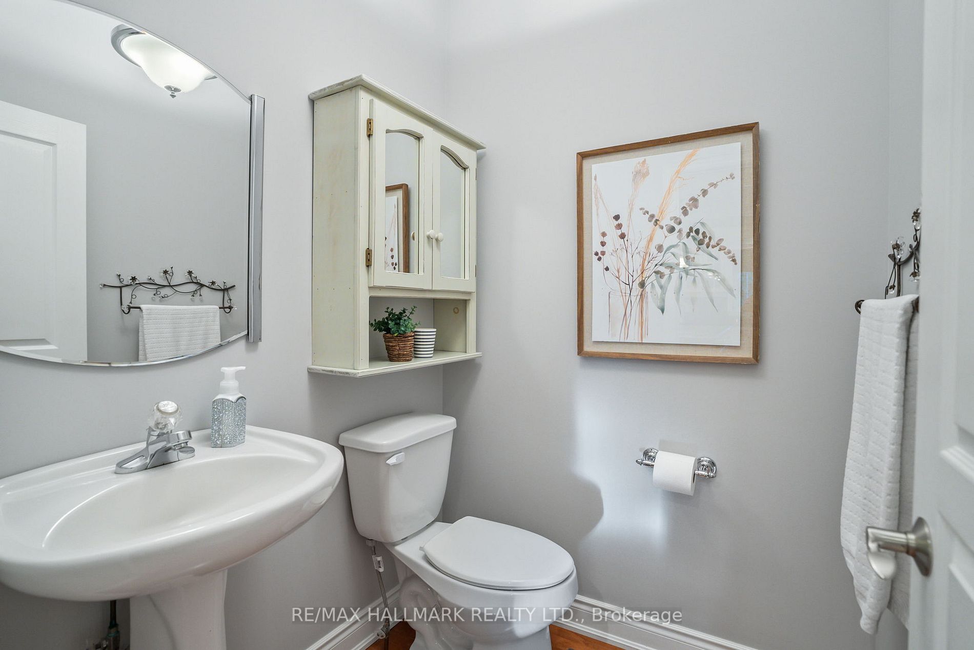 6 Wilson House Dr