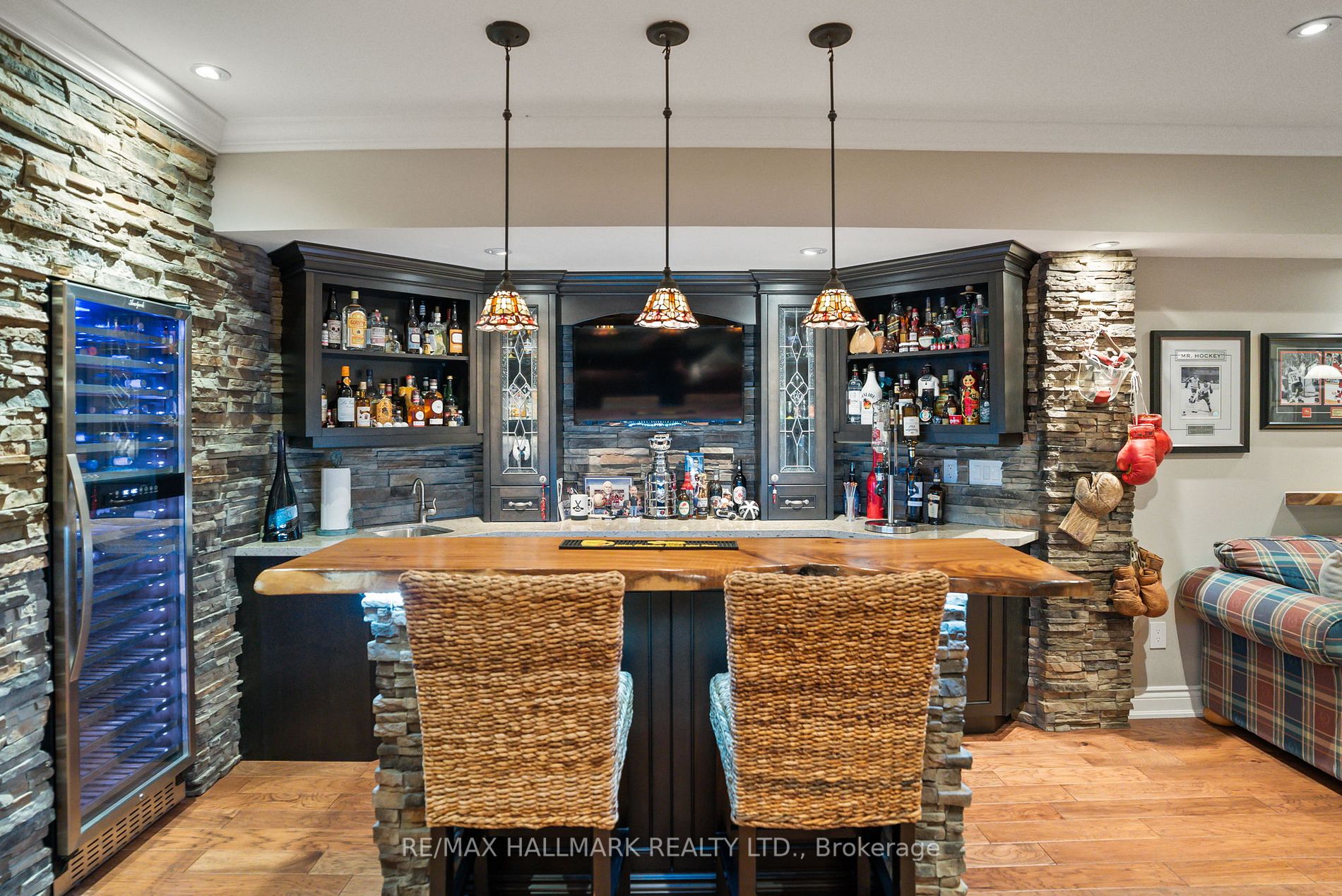 6 Wilson House Dr