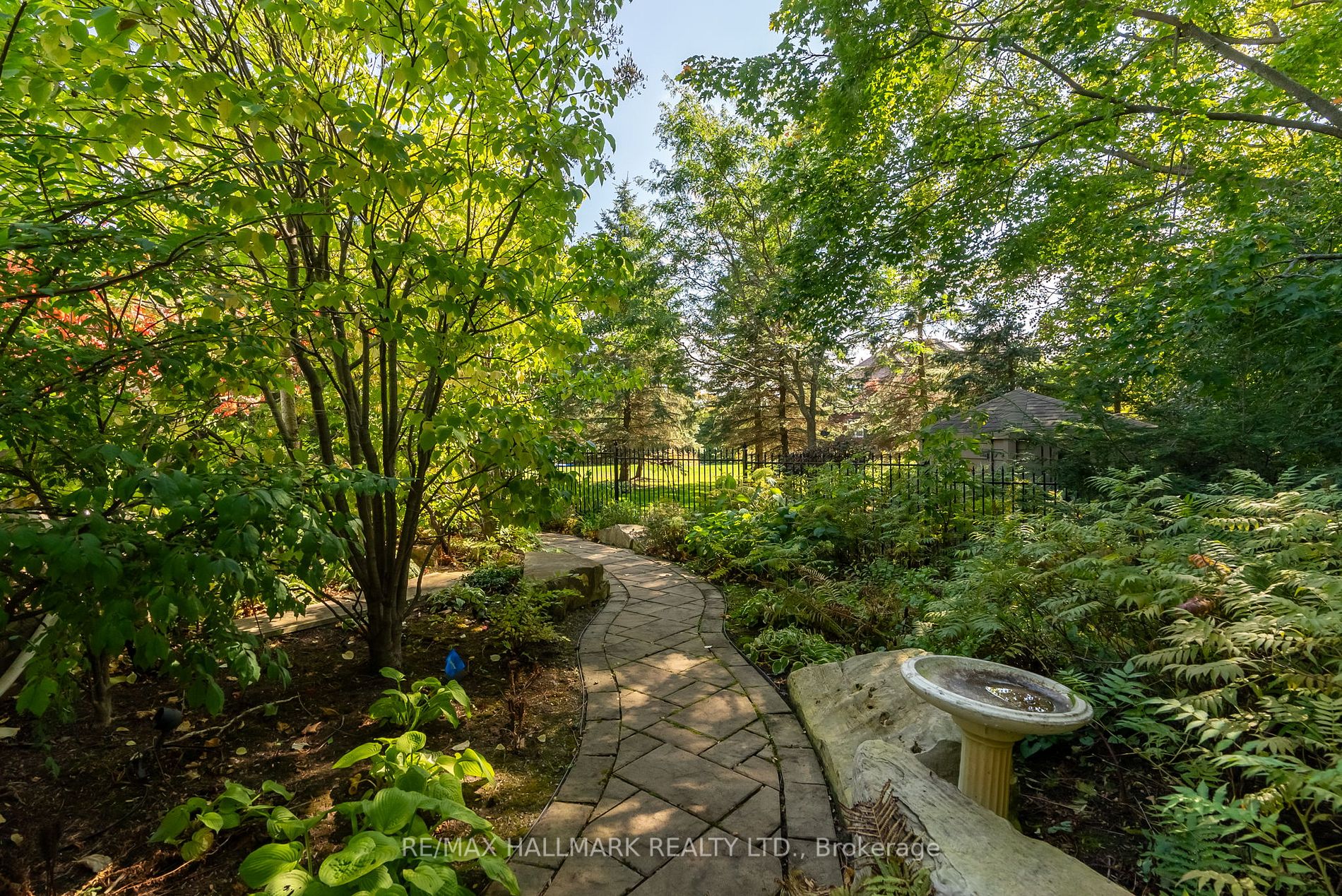 6 Wilson House Dr