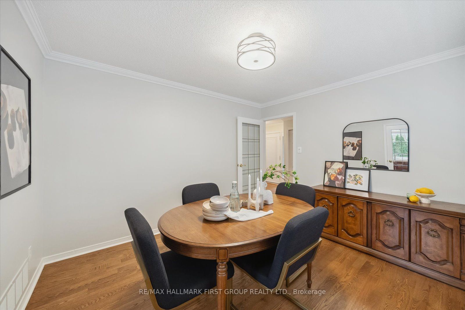 19 Farrow Cres