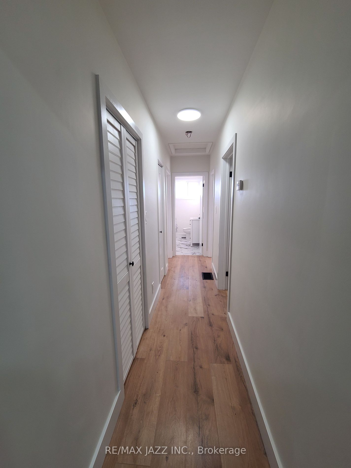 78 Parkway Cres
