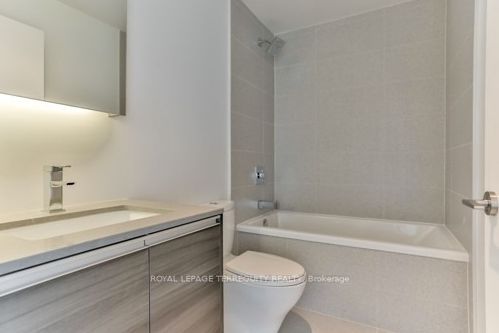 1238 Dundas St E, #703