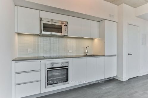 1238 Dundas St E, #703