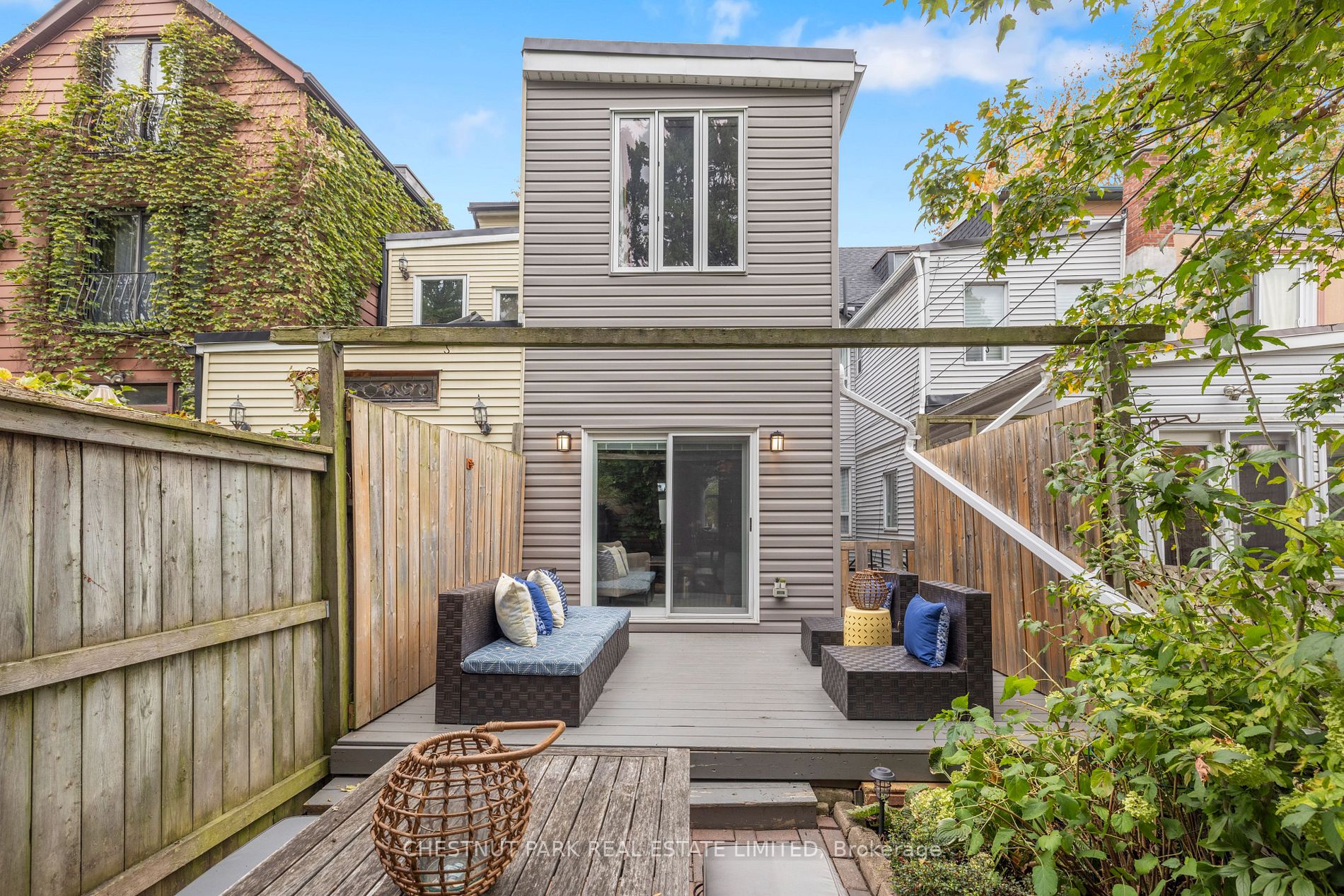 61 Grant St
