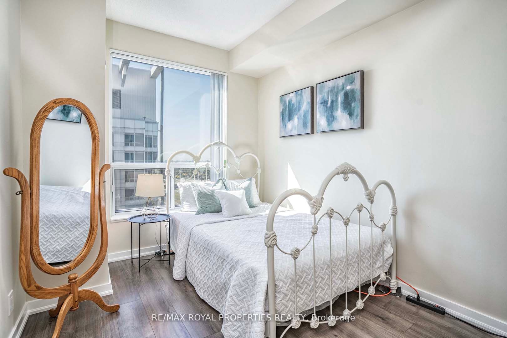 38 Lee Centre Dr, #Ph303