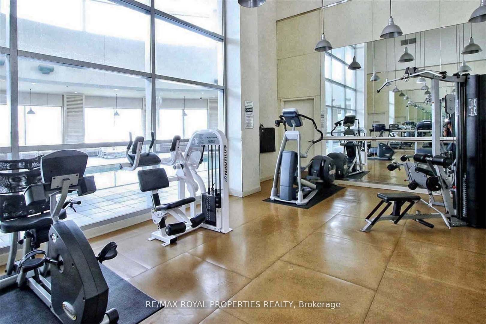 38 Lee Centre Dr, #Ph303