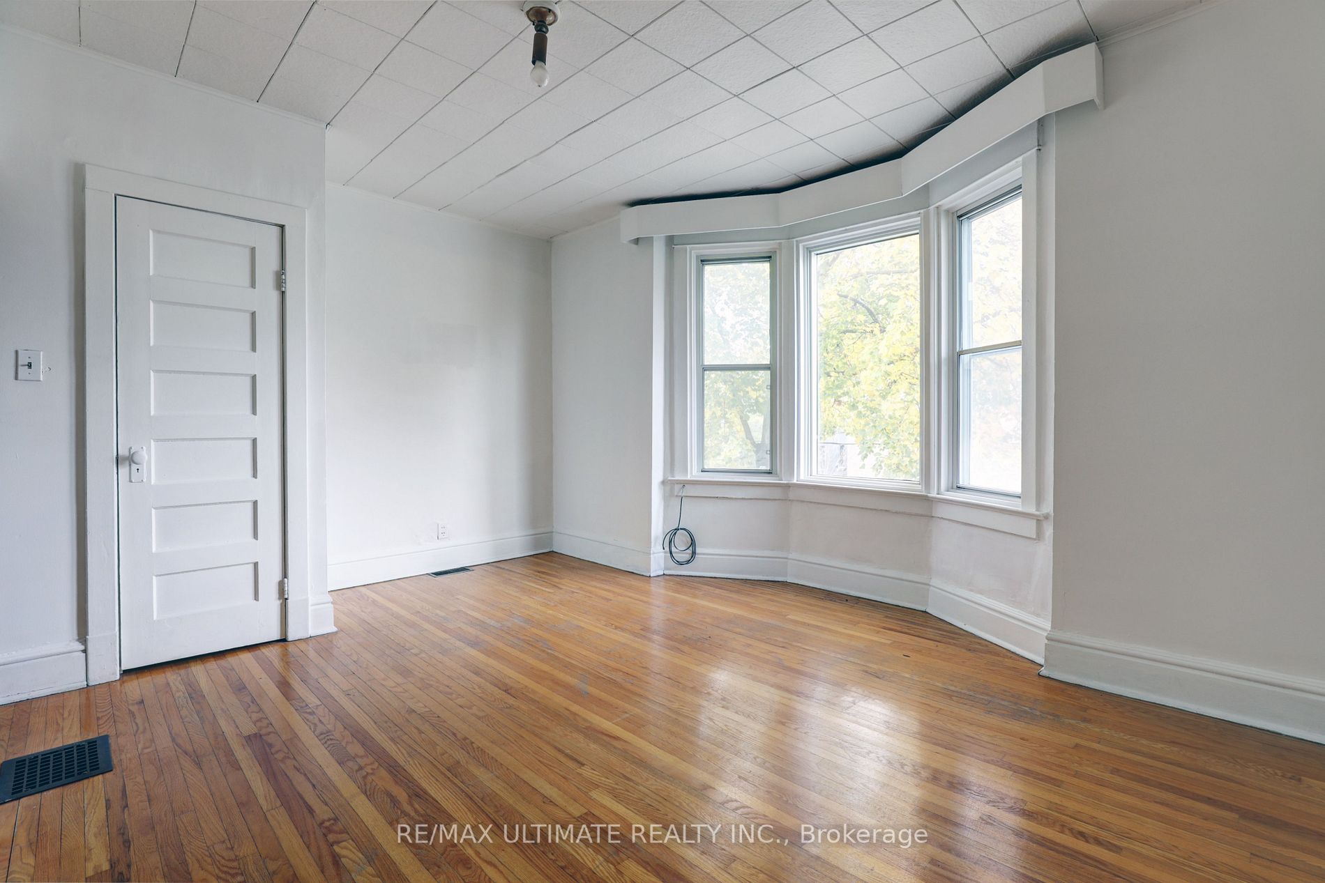 223 Langley Ave