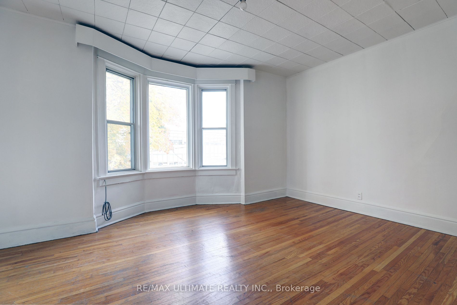 223 Langley Ave