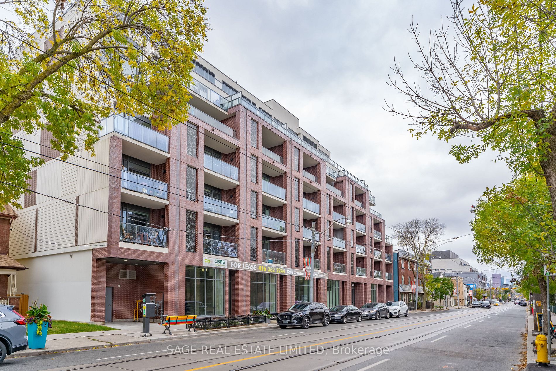 1331 Queen St E, #404