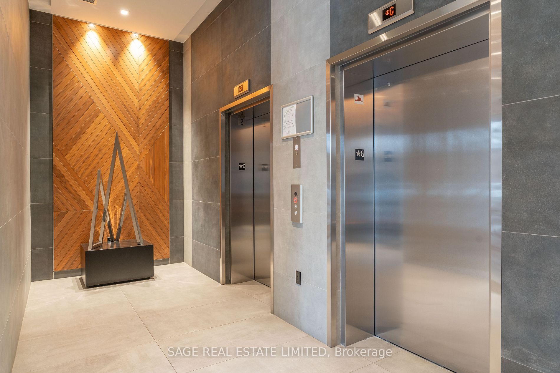 1331 Queen St E, #404