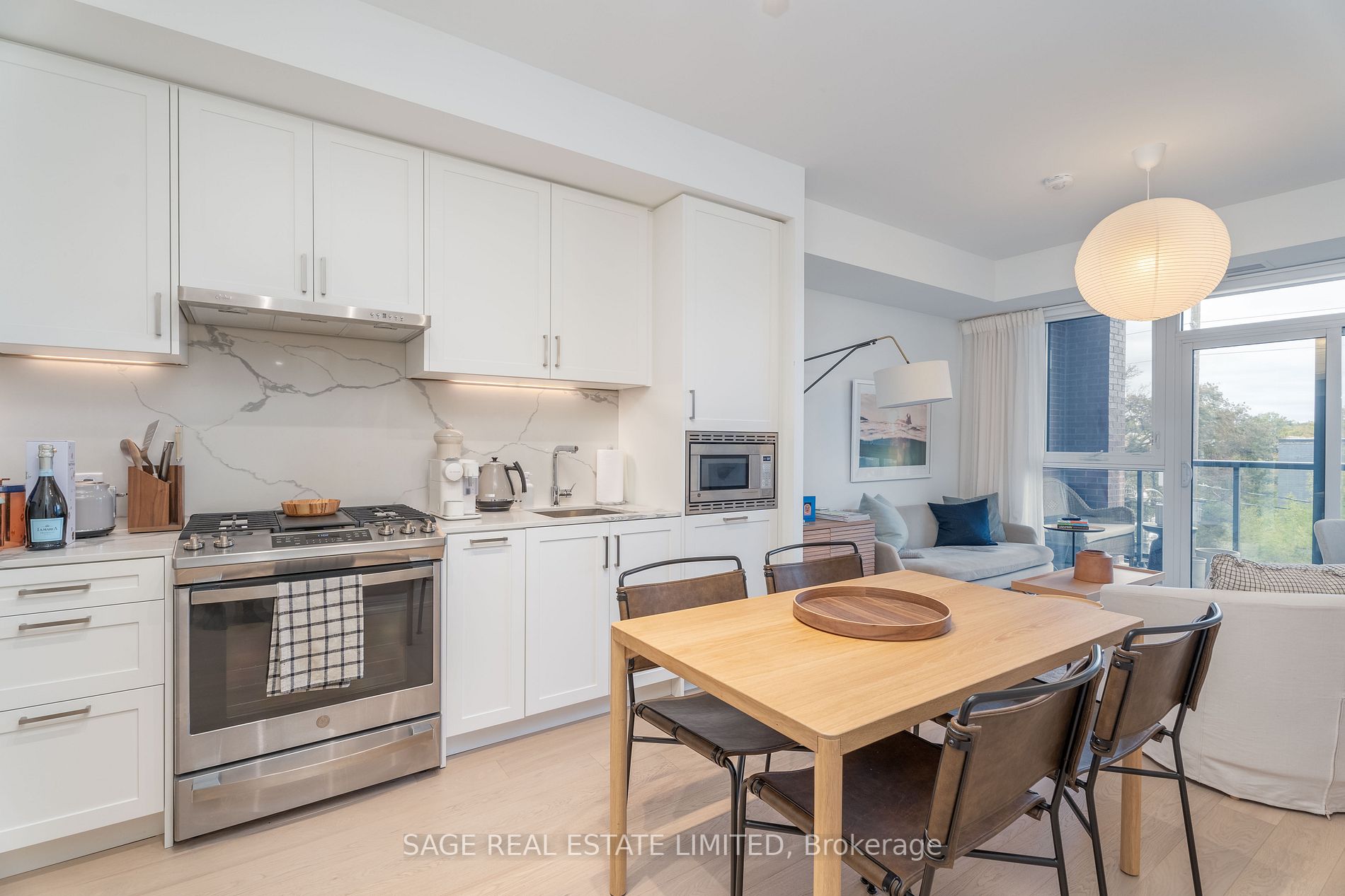 1331 Queen St E, #404