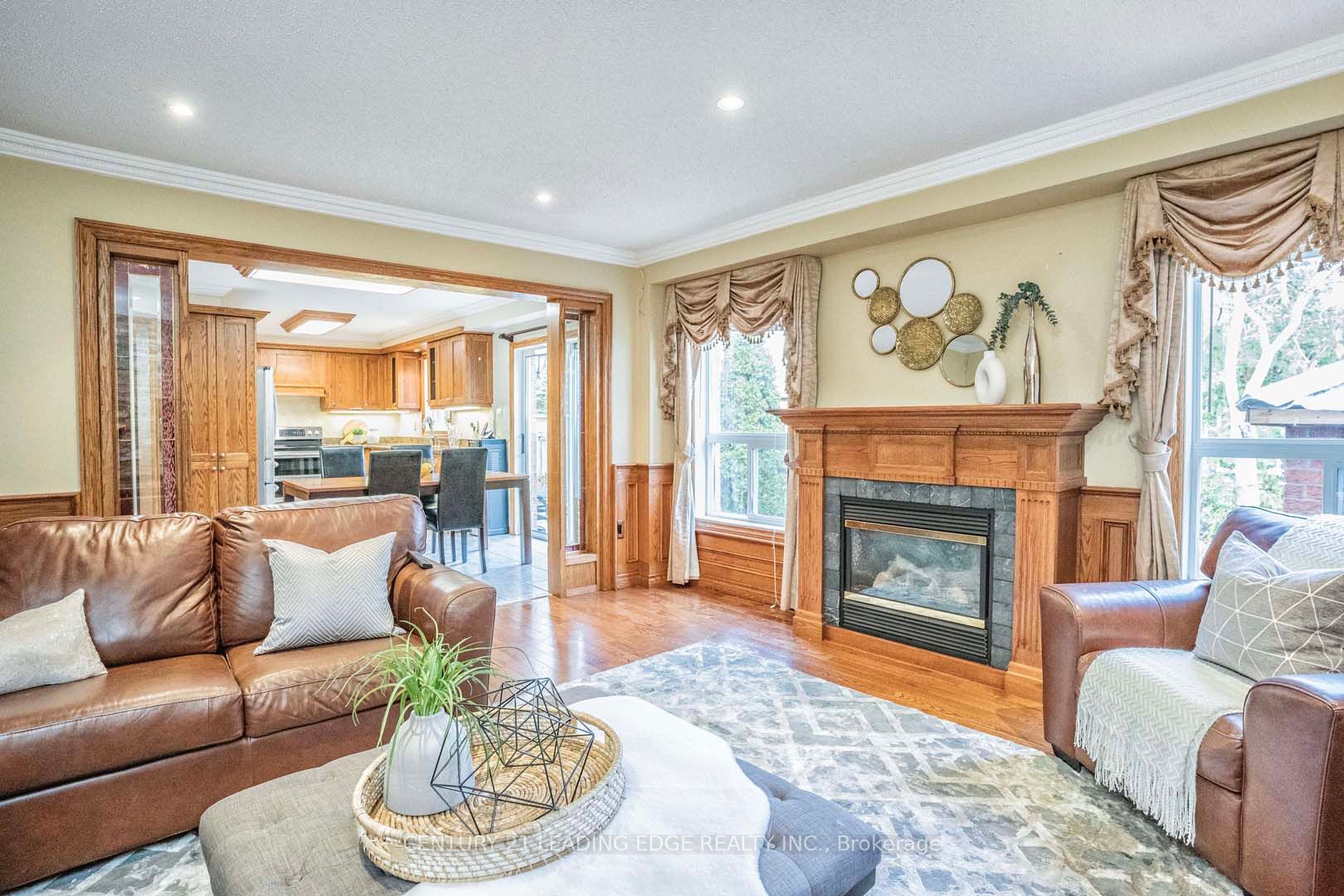 105 Hopkinson Cres