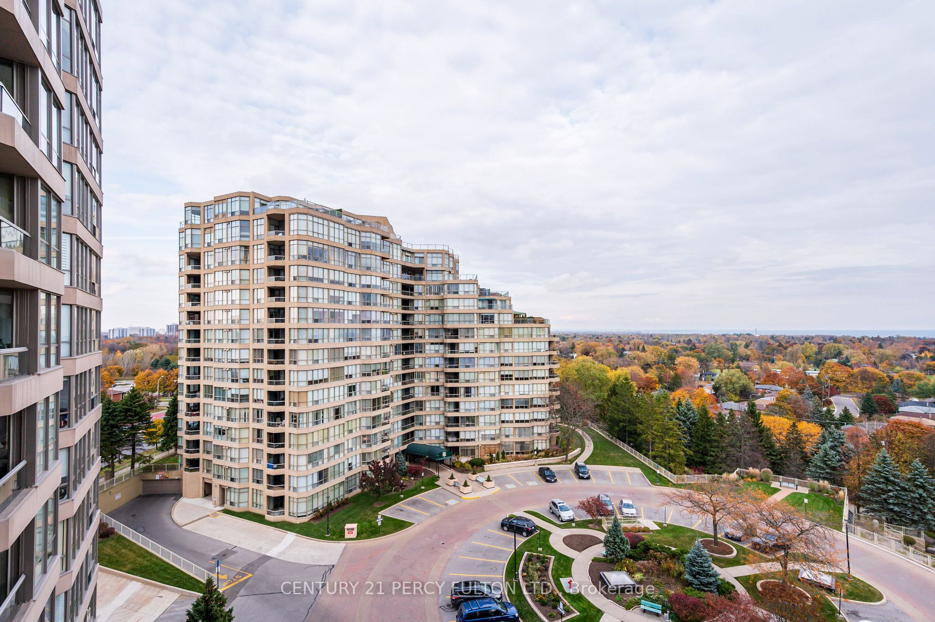 10 Guildwood Pkwy, #923